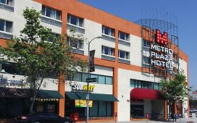 メトロ プラザ ホテル